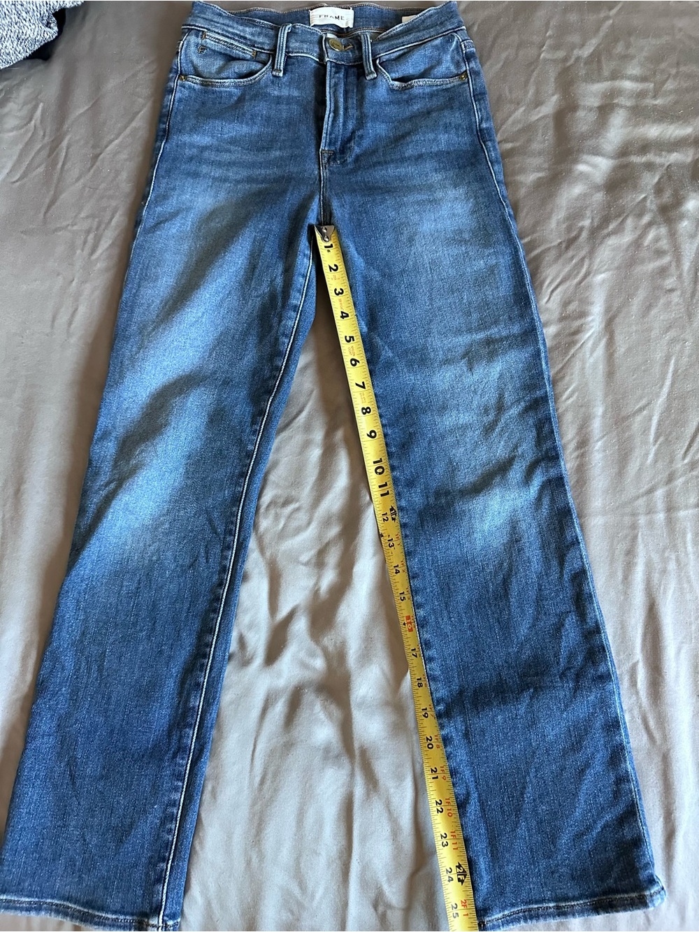 Frame le high straight